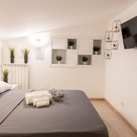 Suite Gli Ulivi Colonna Ngoại thất bức ảnh