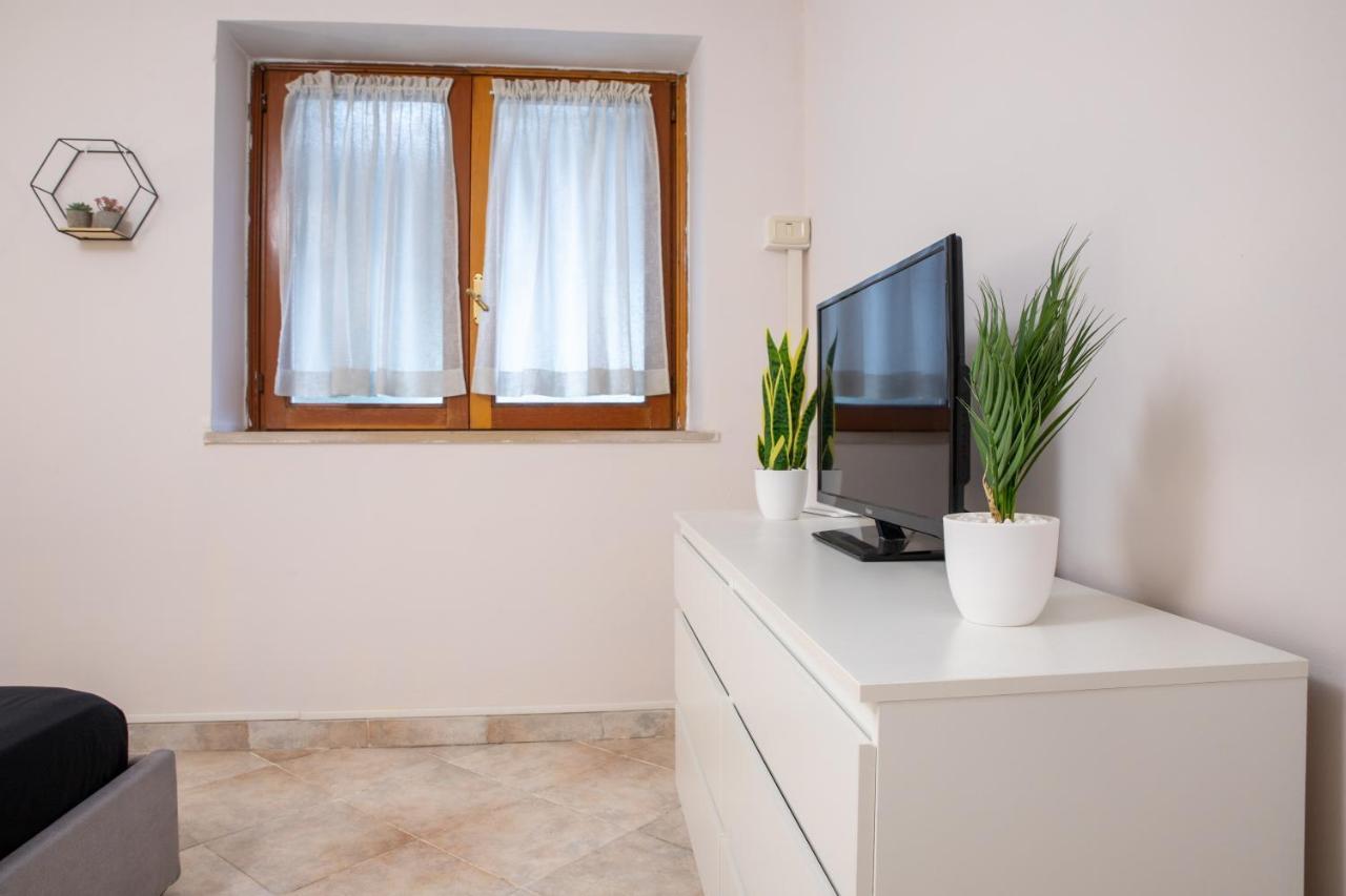 Suite Gli Ulivi Colonna Ngoại thất bức ảnh