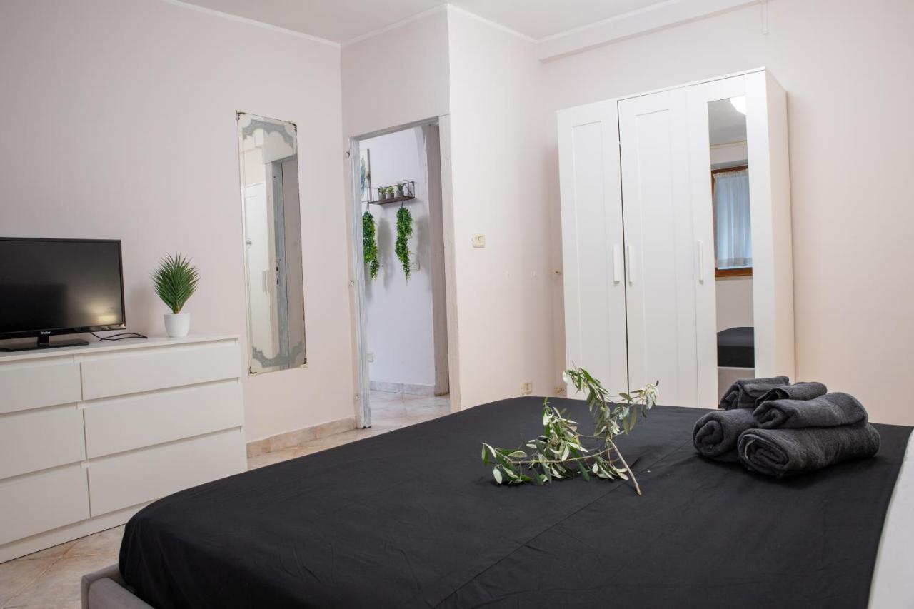 Suite Gli Ulivi Colonna Ngoại thất bức ảnh