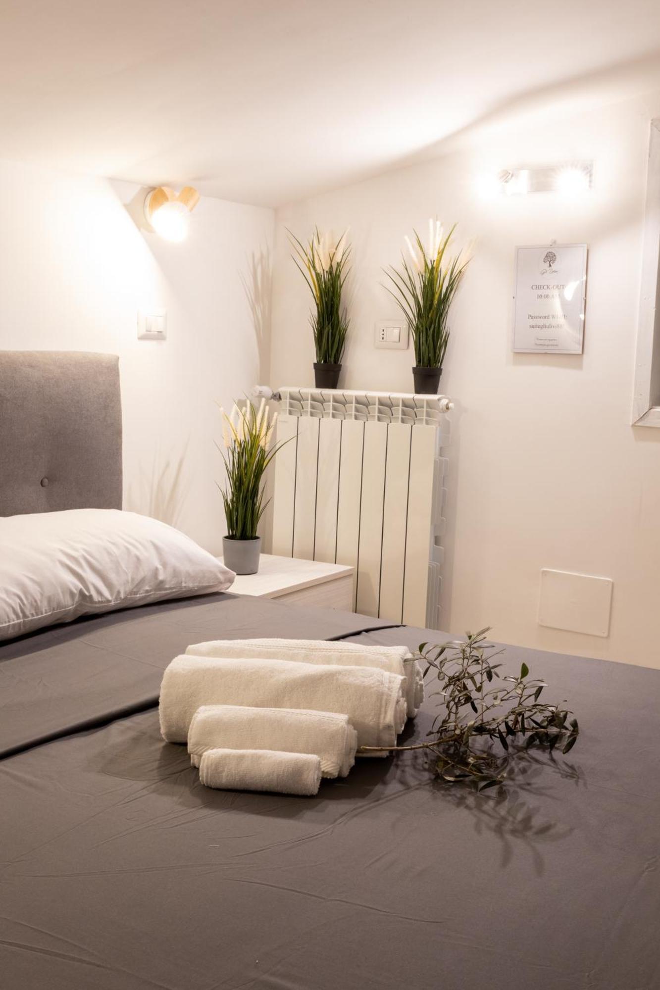 Suite Gli Ulivi Colonna Ngoại thất bức ảnh